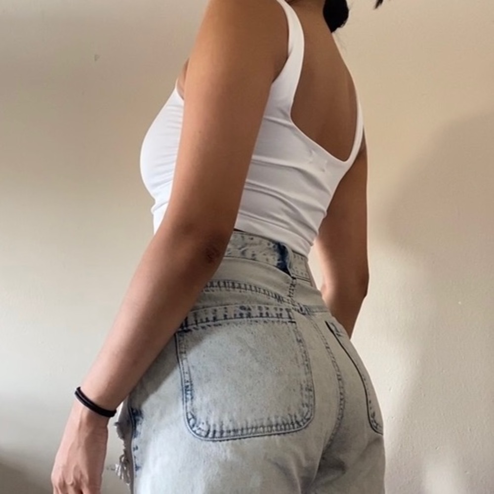 SHEIN Adjustable White Cropped Tank Top